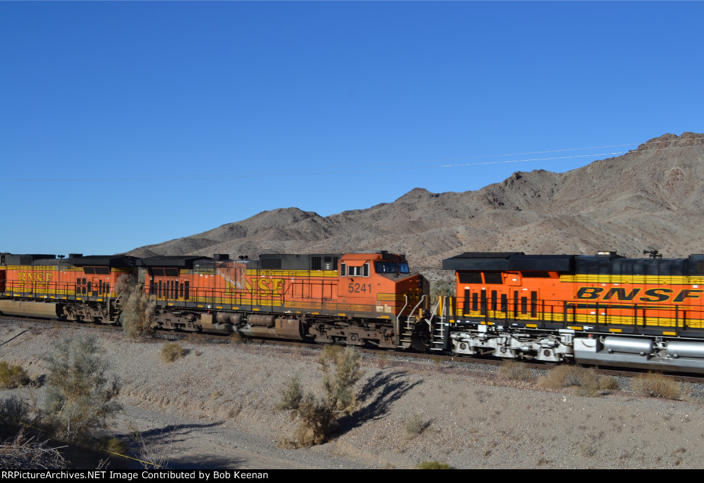 BNSF 5241